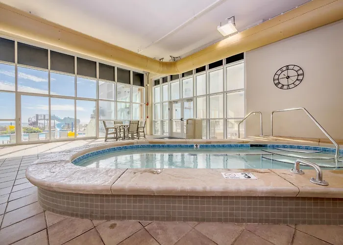 Phoenix Gulf Towers 1202